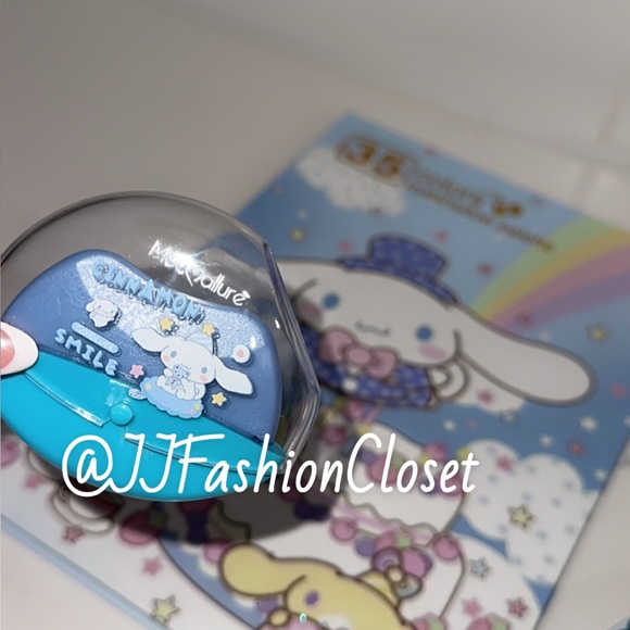 Cinnamonroll makeup bundle 🩵 - Picture 5 of 7